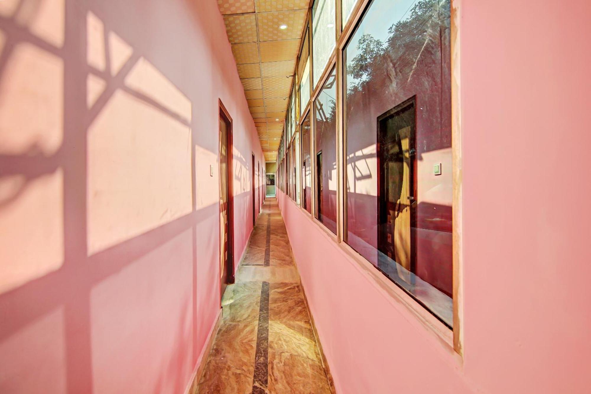 Hotel O Gg Farms ميروت المظهر الخارجي الصورة